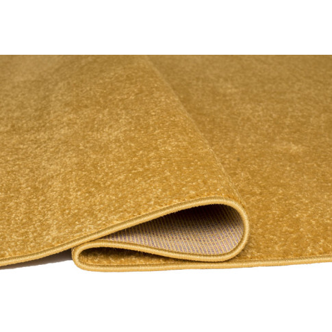 ciemnożółty prostokątny dywan jednokolorowy do salonu Kavo 3X