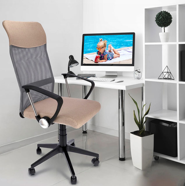 Pracownia z wykorzystaniem beżowego fotela obrotowego Arend