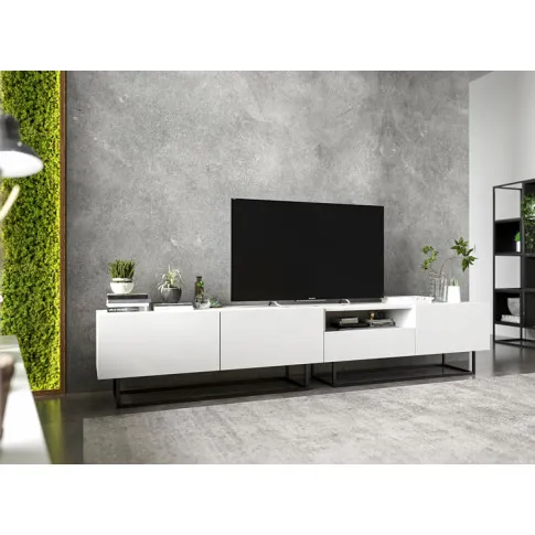 Aranżacja z zestawem białych szafek rtv Landor 11X