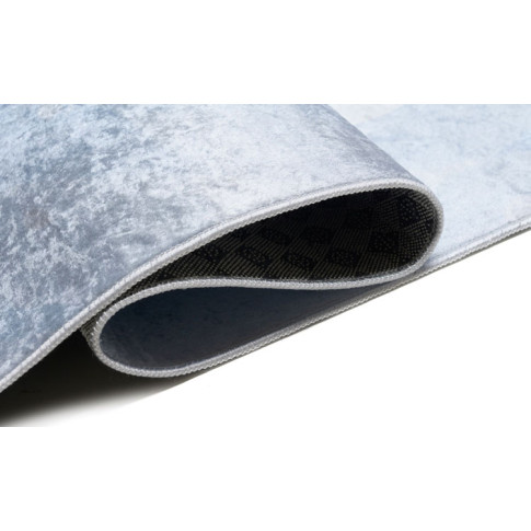 prostokątny antypoślizgowy dywan z pandą na chmurce Limi 3X