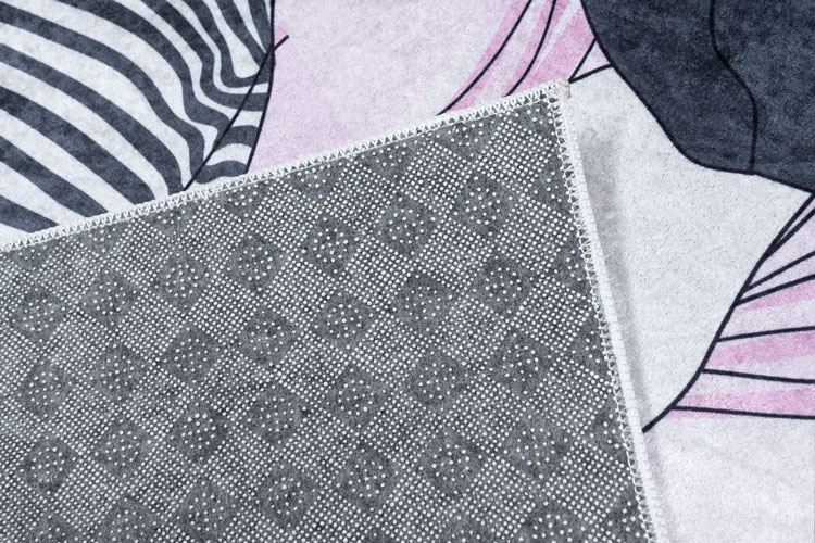 Młodzieżowy dywan z dziewczynką Oprusi 3X