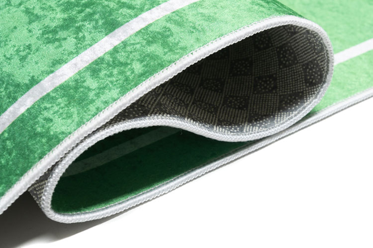 Zielony dywan z boiskiem piłkarskim Luni 4X