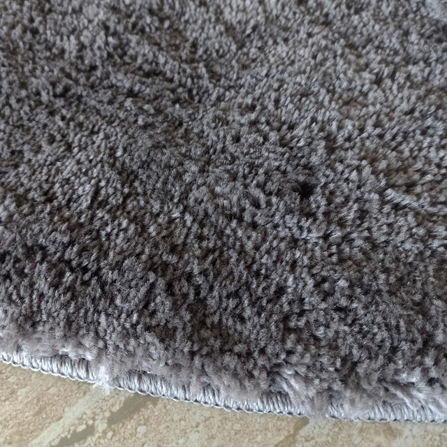 Stalowy okrągły dywan shaggy Moxi