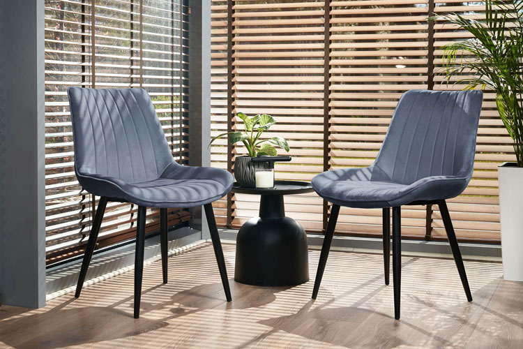 Szare krzesło tapicerowane Caviro