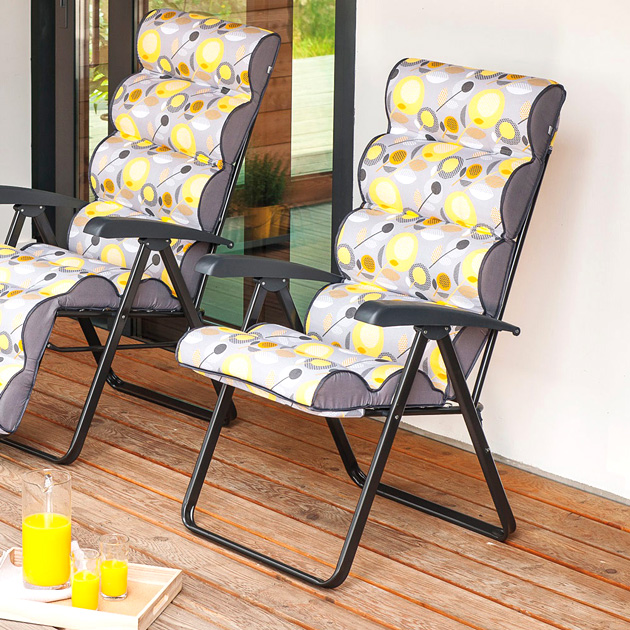 Szary leżak ogrodowy Tevo