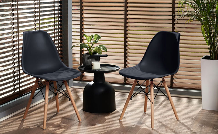 Salon z zastosowaniem czarnego krzesła Rodan 3X