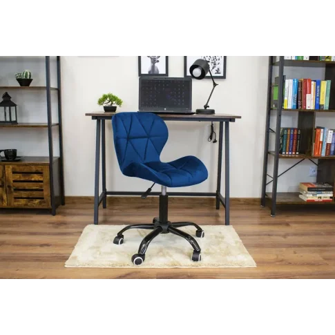 wizualizacja z granatowym fotelem obrotowym renes 5x big