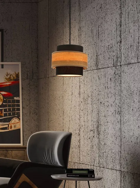 Produkt Pojedyncza lampa wisząca z czarnym kloszem i dekoracyjnym fornirem - V109-Iwex