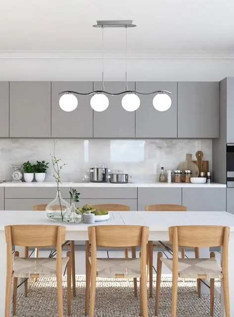 Produkt Elegancka lampa z czterema kloszami z matowego szkła - V118-Brillant