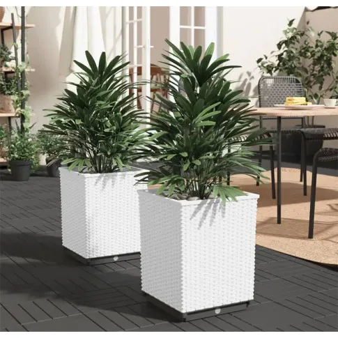 Białe donice ogrodowe Ubex