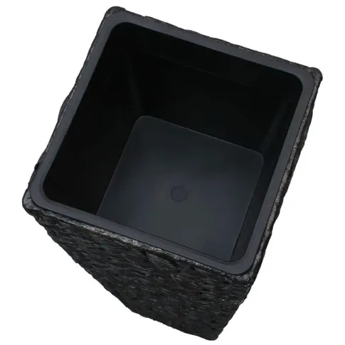 Wnętrze donicy Nefa