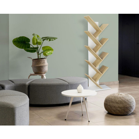 minimalistyczny salon z wykorzystaniem regalu fida 3x sonoma bialy