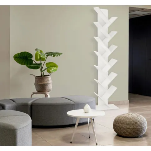 Minimalistyczne wnętrze z wykorzystaniem białego regału Figo 4X