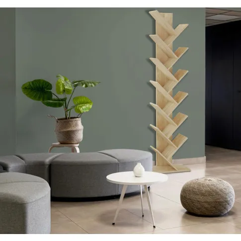 regał drzewko Figo 4x w kolorze dąb sonoma w nowoczesnym salonie