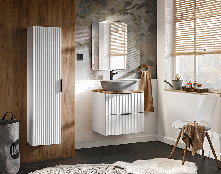 Komplet białych mebli łazienkowych Iconic