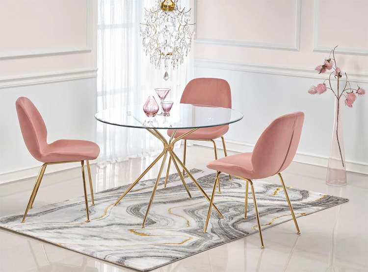 stół glamour Ivo w pomieszczeniu mieszkalnym