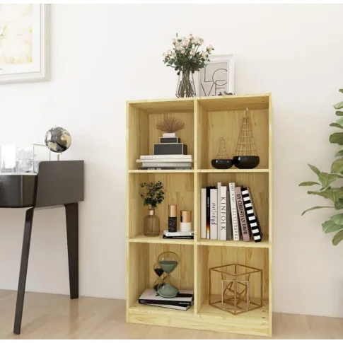 Salon z wykorzystaniem sosnowego regału Ejos 4X