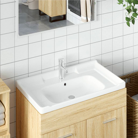 Wizualizacja ceramicznej wpuszczanej umywalki Britta 6X