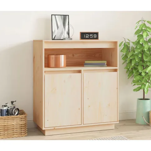 Dwudrzwiowa drewniana szafka z półką Jovi 3X naturalna w przykładowym wnętrzu