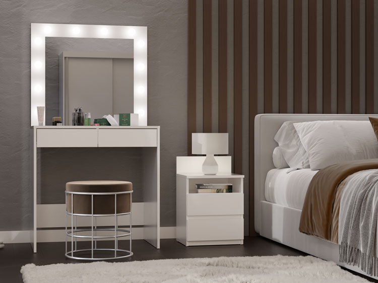 Sypialnia z wykorzystaniem białej toaletki z lustrem podświetlanym Wenus 3X