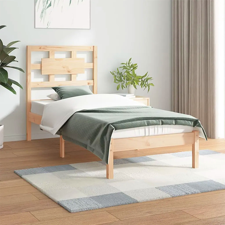 Aaranżacja z naturalnym sosnowym łóżkiem Satori 3X