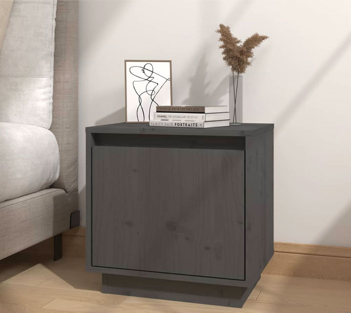 Drewniana szara szafka nocna Nivela w przykładowym wnętrzu