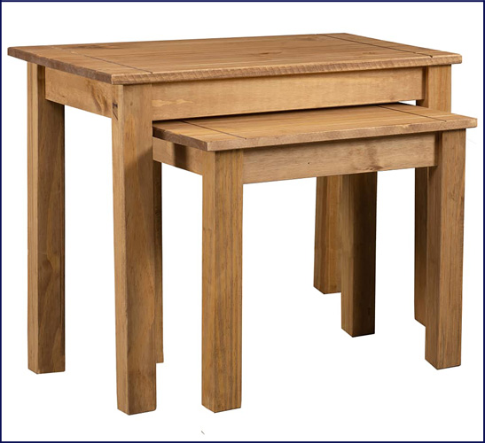 Wsuwane pod siebie stoliki Vekel naturalne drewno sosnowe