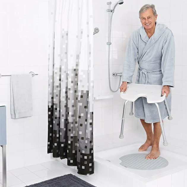 Białe krzesełko pod prysznic Katli