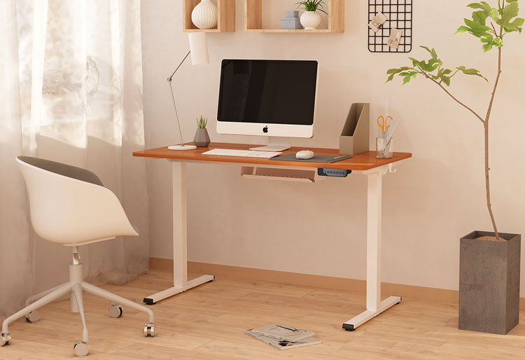 Biurko z wykorzystaniem elektrycznego biurka do pracy na stojąco Evron 4X