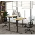 Metalowe biurko z regulacją wysokości w nowoczesnym biurze Rucal 4X