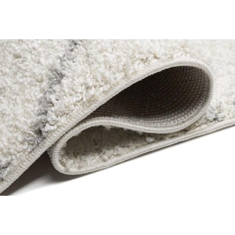 Biały chodnik dywanowy w szarą kratę włochacz Befi 4X