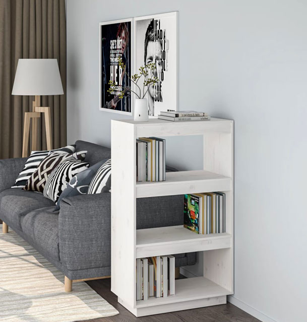 Salon z wykorzystaniem sosnowego regału Lika 7X