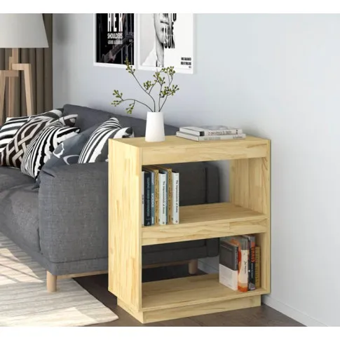 Salon z wykorzystaniem naturalnego sosnowego regału z 2 półkami Wajos 10X