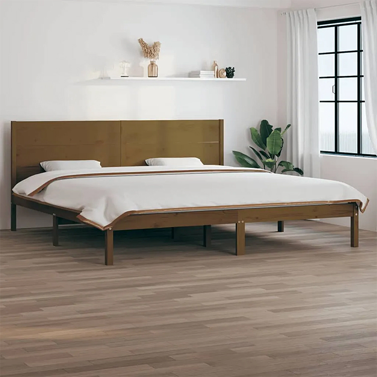 aranżacja z brązowym sosnowym łóżkiem 200x200 Sangriv 6X