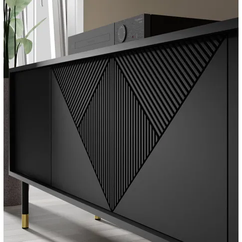 Frezowane fronty czarnych mebli Sablo