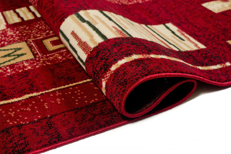 Czerwony dywan w klasyczny wzór Fendy 8X 