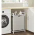 Pralnia z wykorzystaniem białej szafki łazienkowej z koszem na pranie areo 5x