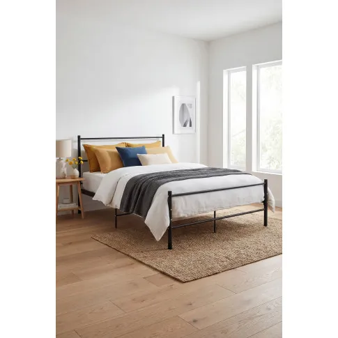 Czarne metalowe łózko w stylu industrialnym Rafael