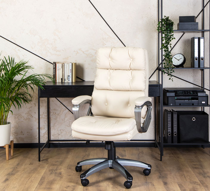 Kremowy ekskluzywny fotel obrotowy do gabinetu Bazis 3X