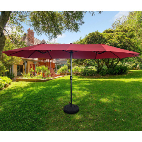 Prezentacja czerwonego parasola ogrodowego Heberi