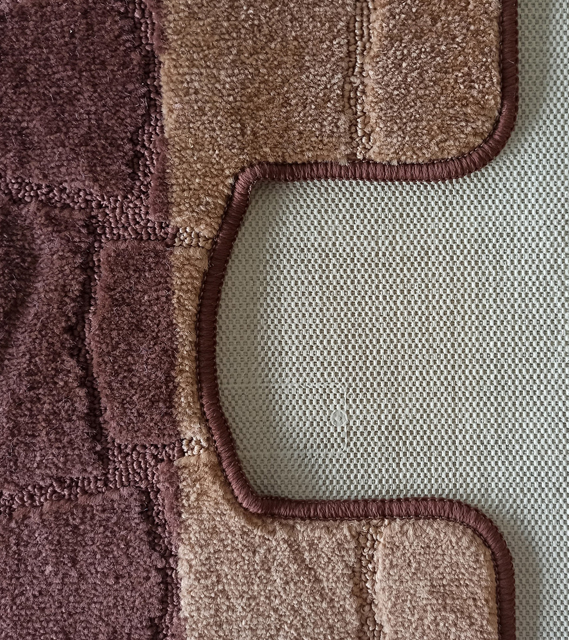 Zestaw brązowych dywaników do łazienki Loliko