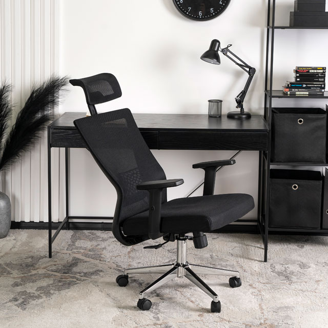 Czarny nowoczesny fotel gabinetowy ergonomiczny Oxer