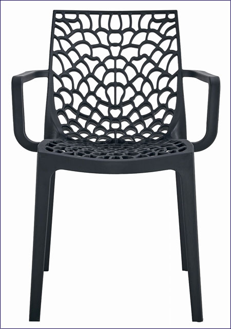 Ażurowe czarne krzesło z podłokietnikami do ogrodu Chamat
