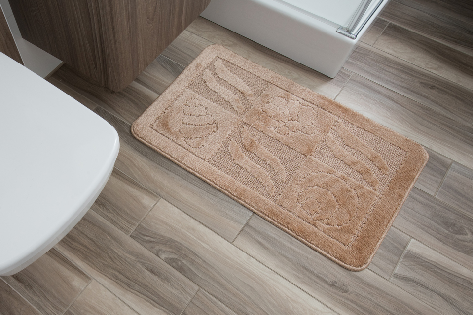brązowy dywanik do lazienki Sensi 3X