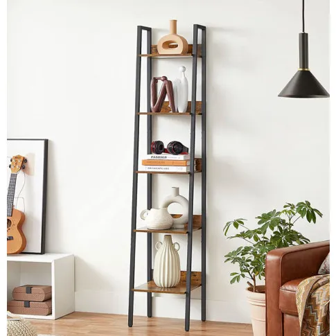 Wnętrze z rustykalnym regałem Fagosa