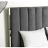Szare welurowe łóżko z zagłówkiem 160x200 Alzo
