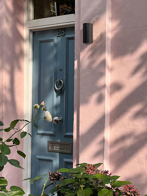 Czarny kinkiet tuba na taras i balkon A462-Hita