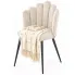 Beżowe tapicerowane krzesło w stylu glamour Larces