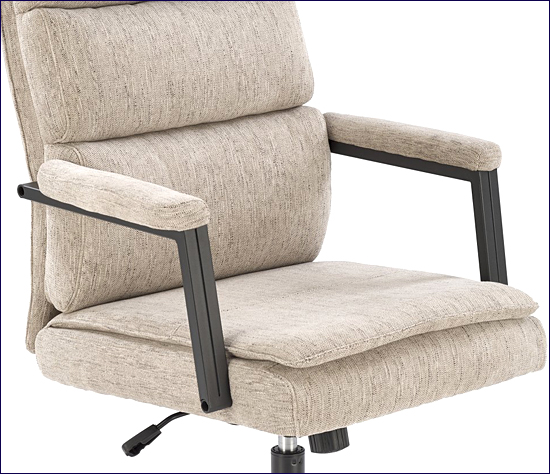 bezowy tapicerowany obrotowy fotel gabinetowy Coconut