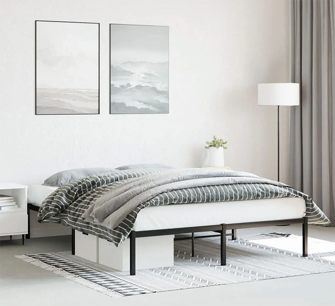 Czarne pojedyncze metalowe łóżko Tresto